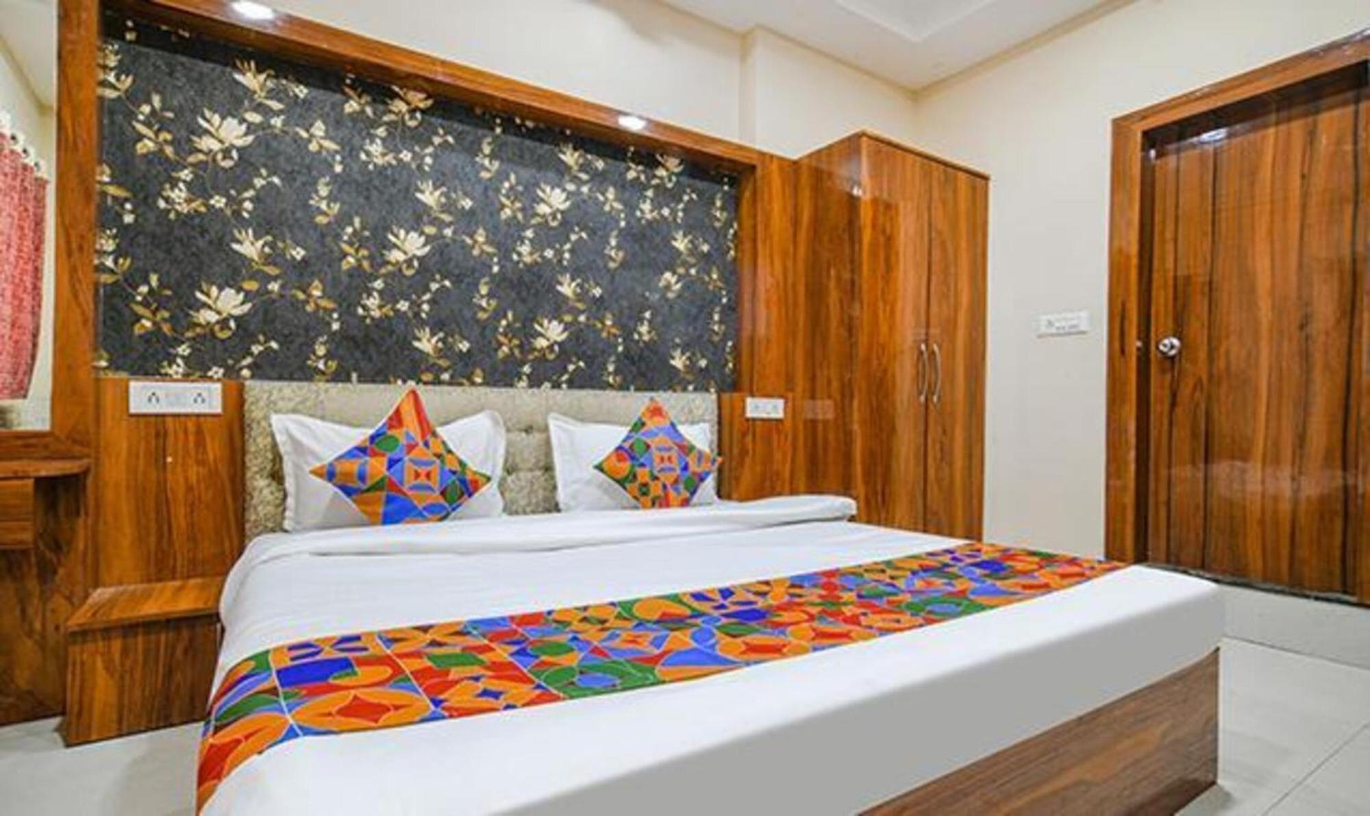 Fabhotel Royal Palace إندور المظهر الخارجي الصورة