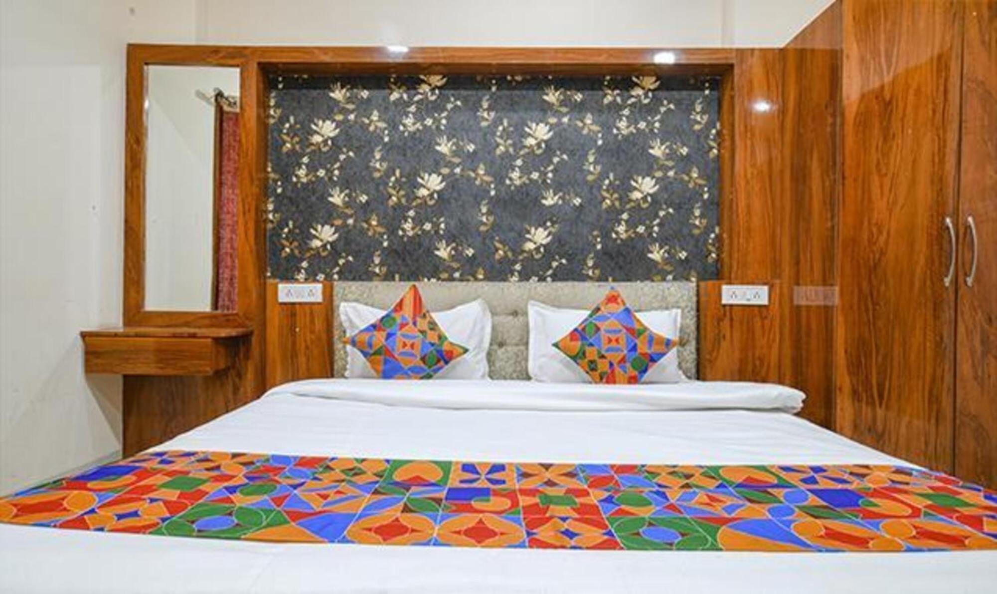 Fabhotel Royal Palace إندور المظهر الخارجي الصورة